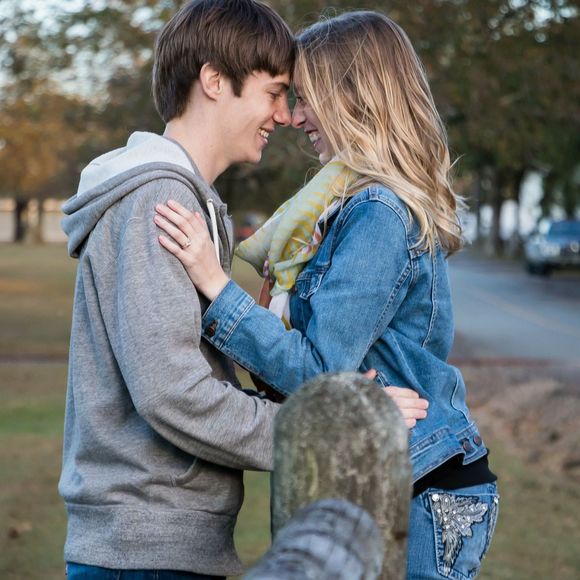 Meet your Posher, Amanda - Picture 1 of 1